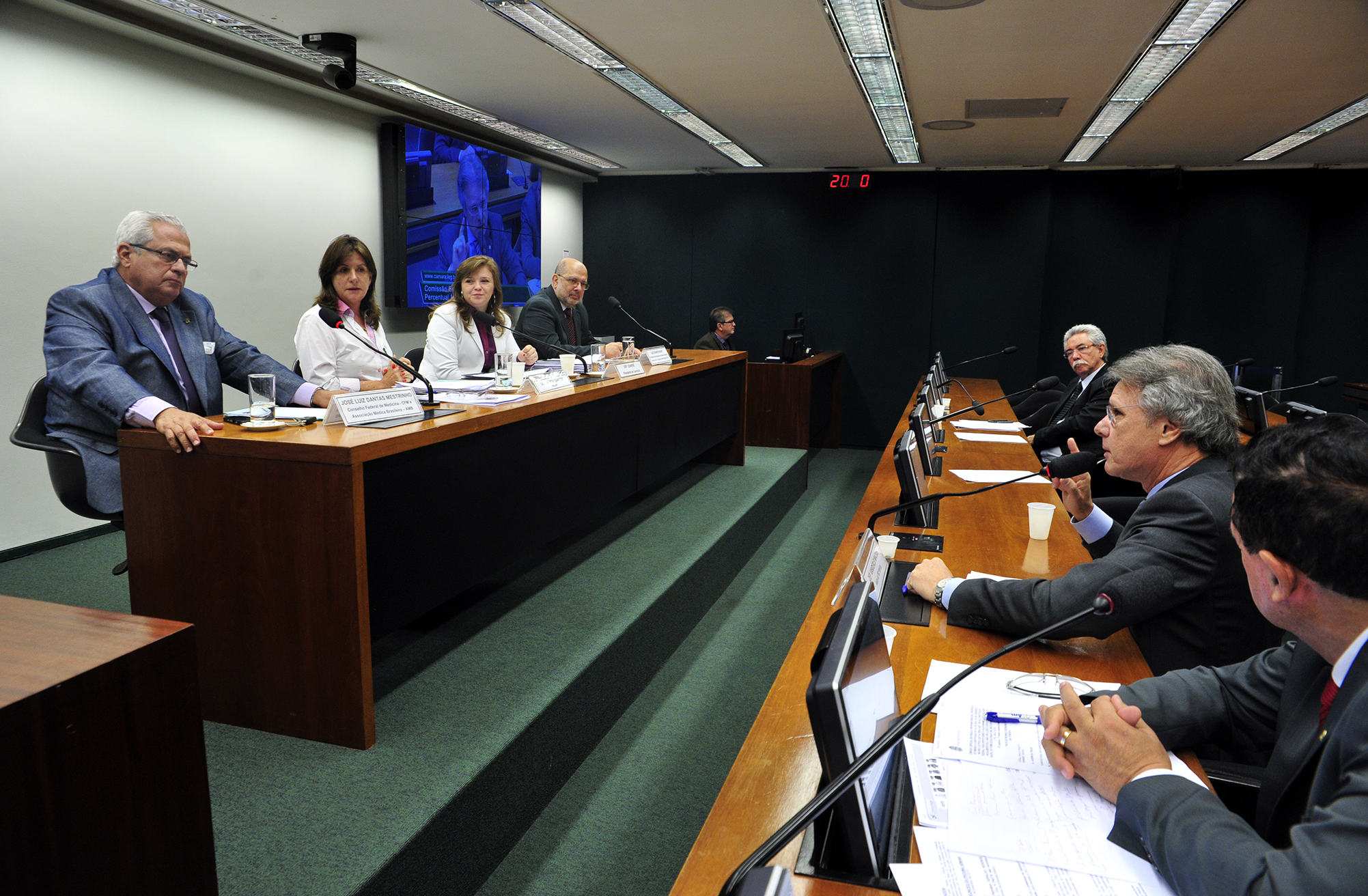 José Luiz Mestrinho representou a Comissão de Assuntos Políticos na audiência