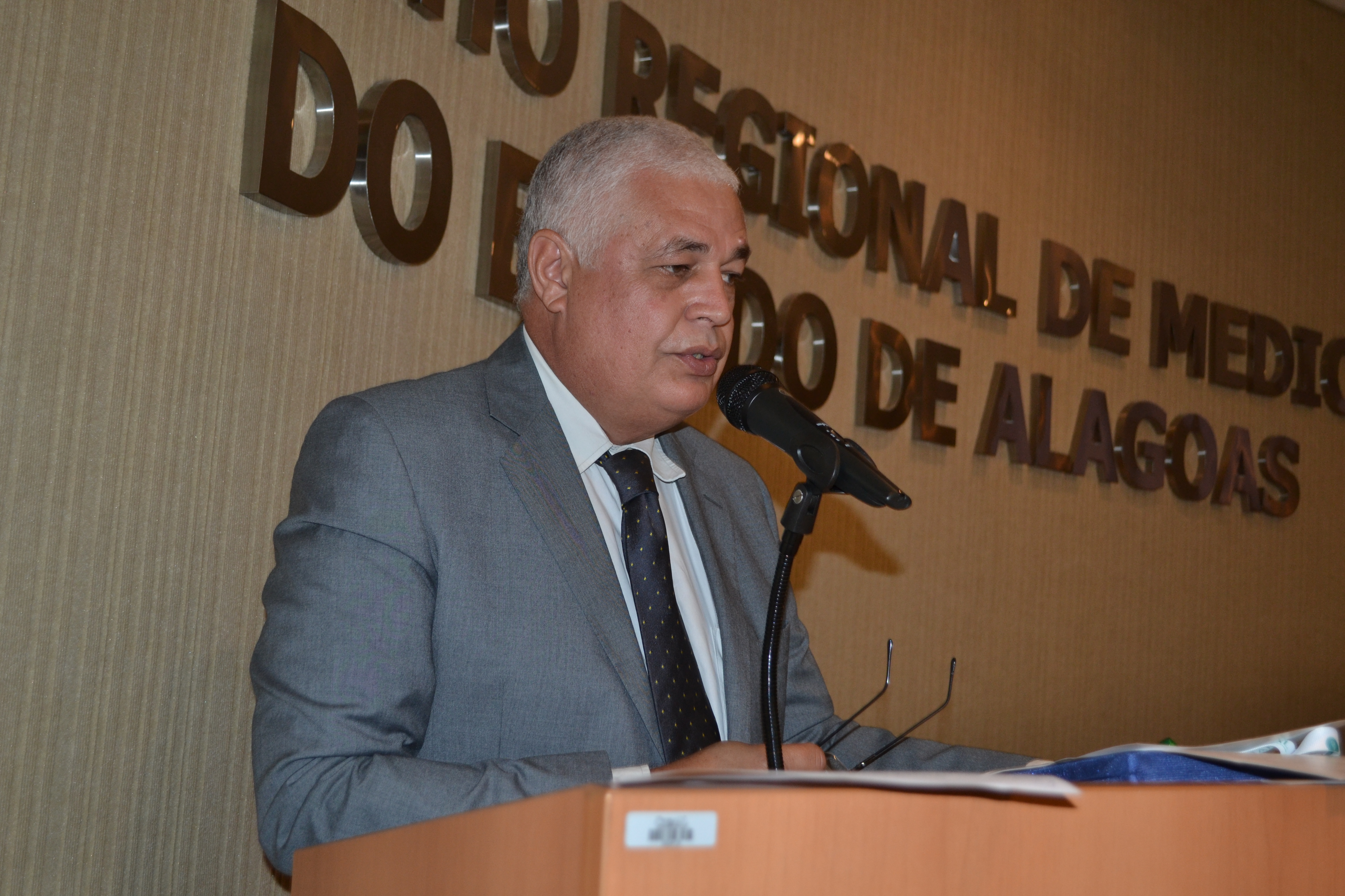 O presidente Cremal, Fernando Pedrosa, alertou para a necessidade urgente de reparos na unidade de saúde considerada uma das maiores de Maceió