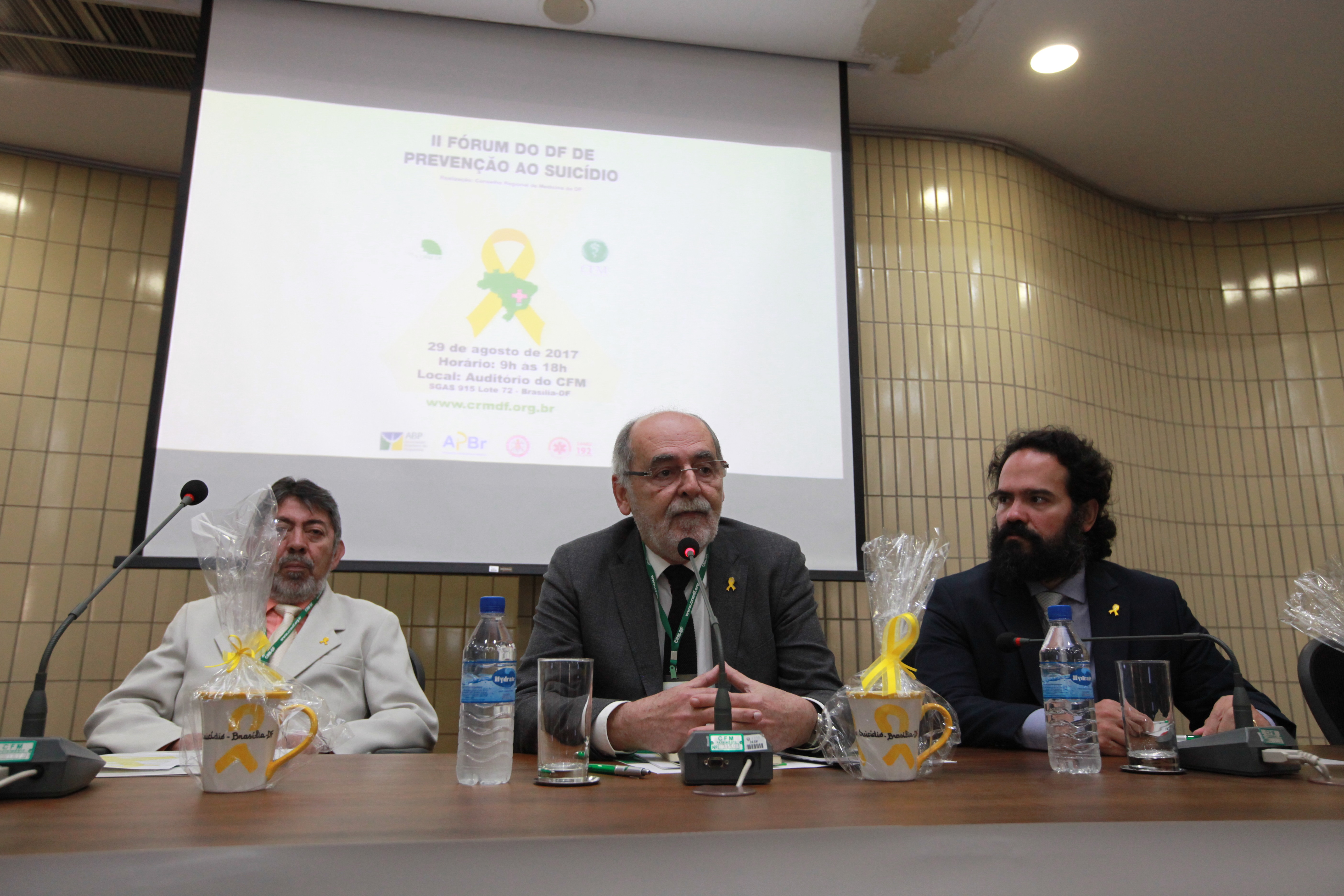 O presidente do CFM, Carlos Vital, destacou a importância do encontro