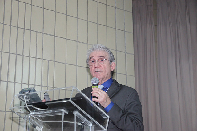 Conselheiro Lúcio Flávio apresentou propostas do CFM para o ensino médico