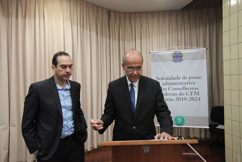 O novo presidente do CFM, Mauro Ribeiro, defendeu a importância da unidade da rede conselhal