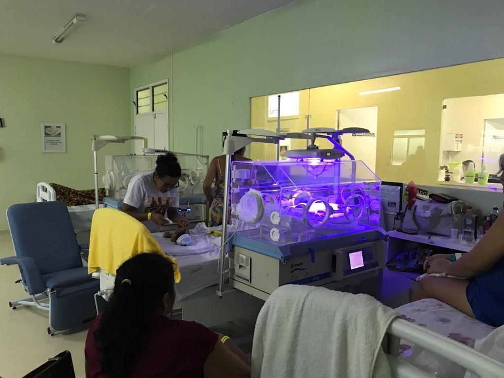 A vistoria do CRM-PI detectou diversas irregularidades na maternidade, como a lotação da unidade e uma paciente em tratamento de infecção internada ao lado de um recém-nascido prematuro (Foto: CRM-PI)