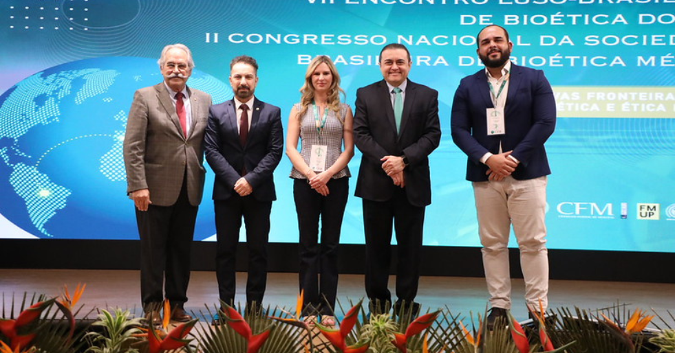 banner portal cfm 67 Especialistas debatem como garantir o acesso do SUS à inteligência artificial em encontro de bioética do CFM-radardasaude